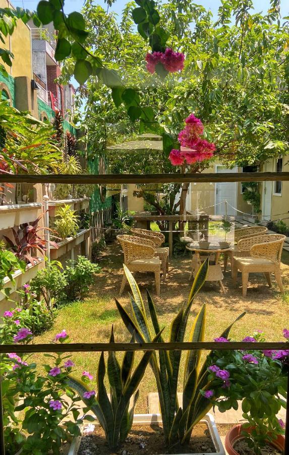 The Art Hotel By Via Varanasi Exterior foto